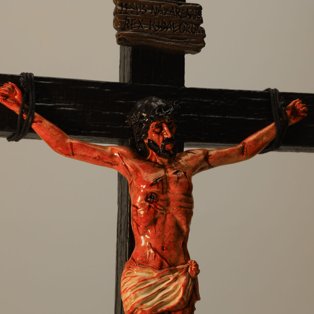 ✝️ Jesus Crucifix Statue – Hand-Painted Resin Christian Home Decor