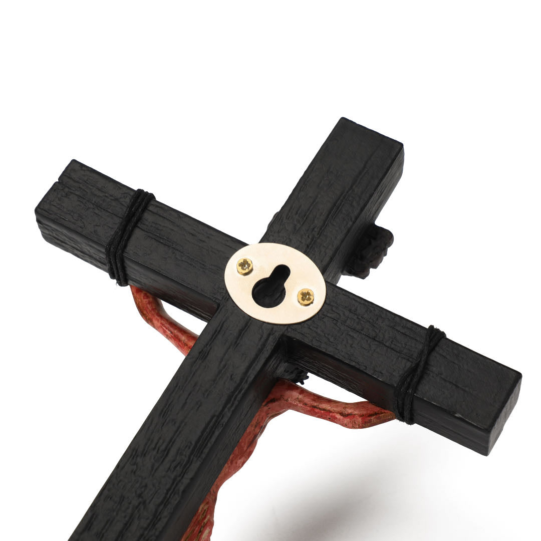 ✝️ Jesus Crucifix Statue – Hand-Painted Resin Christian Home Decor